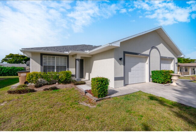Building Photo - 4934 Viceroy Ct