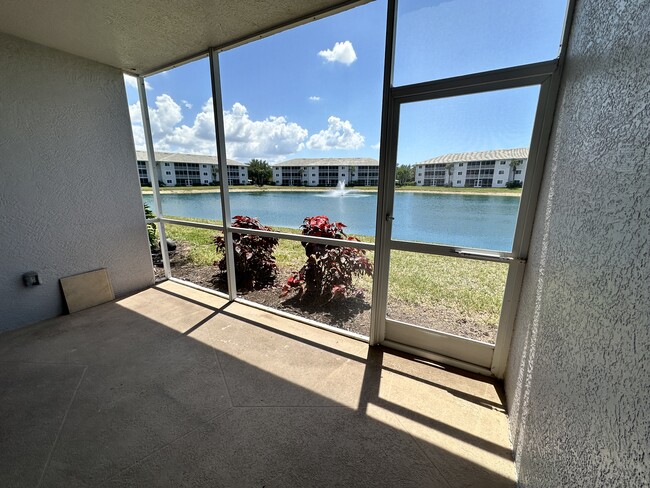 Building Photo - 7818 Great Heron Way