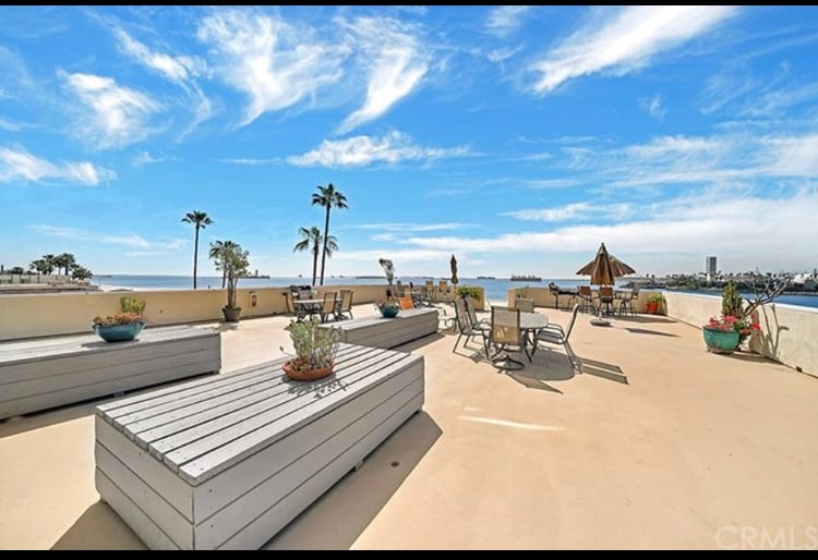 Building Photo - 1774 E Ocean Blvd