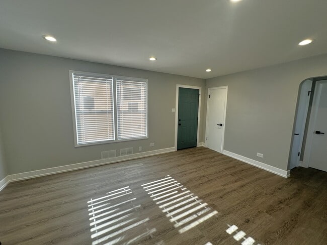 Building Photo - 7304 W 57th St