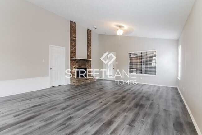 Building Photo - Charming 3 Bedroom in Grand Prairie!
