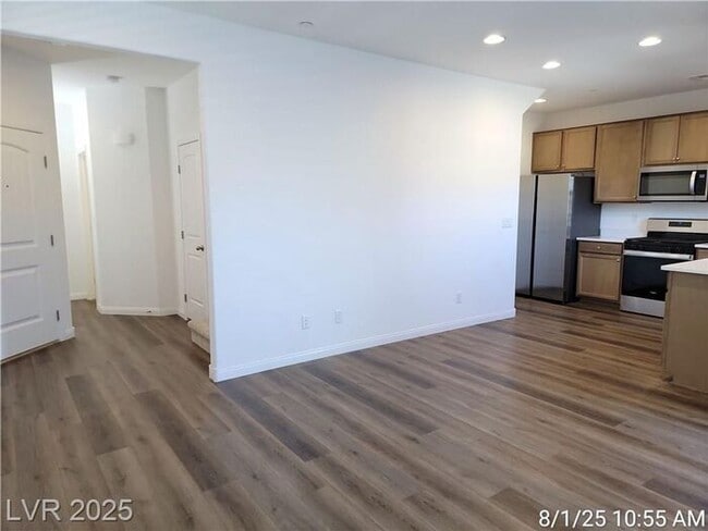 Building Photo - OUTSTANDING HOME IN CADENCE COMMUNITY!