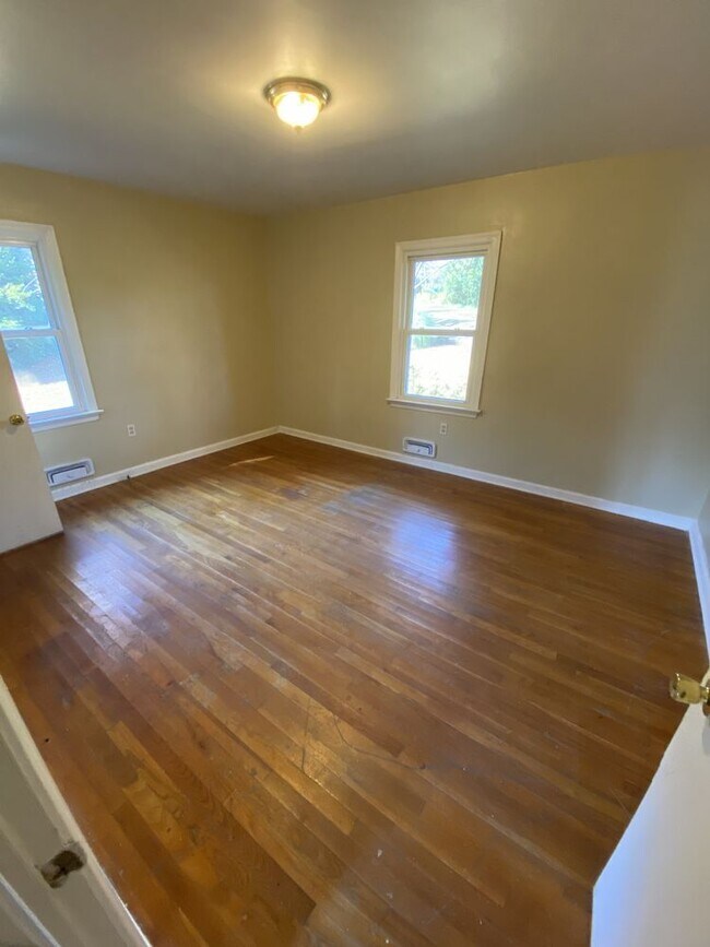 1012 Calhoun Drive House for Rent in Anderson, SC