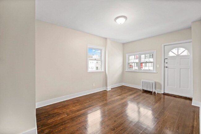Building Photo - 26 Tapley Ave