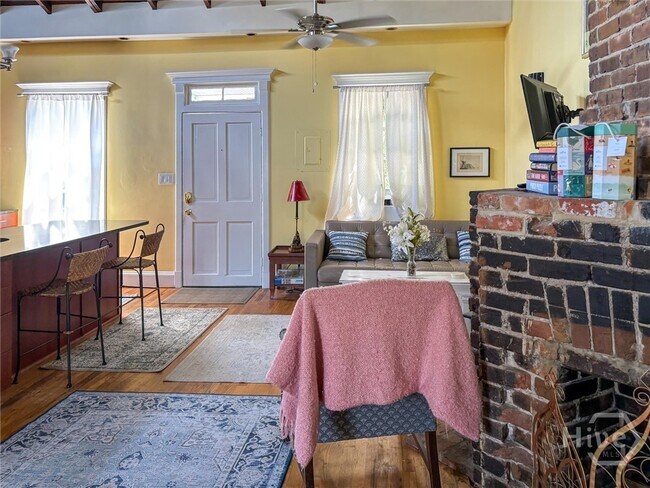 Foto del edificio - 526 E Charlton St