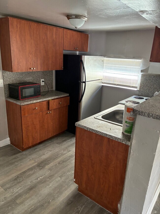 Foto del edificio - 4425 NW 23rd Ct