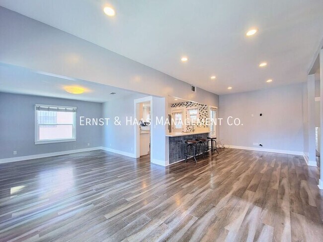Foto del edificio - 1025 St Louis Ave