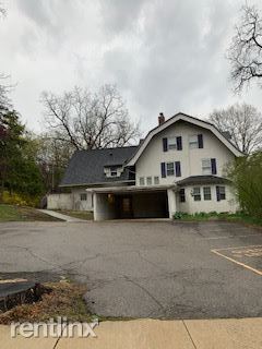 Building Photo - 8 br, 4 bath House - 1705 Washtenaw Ave