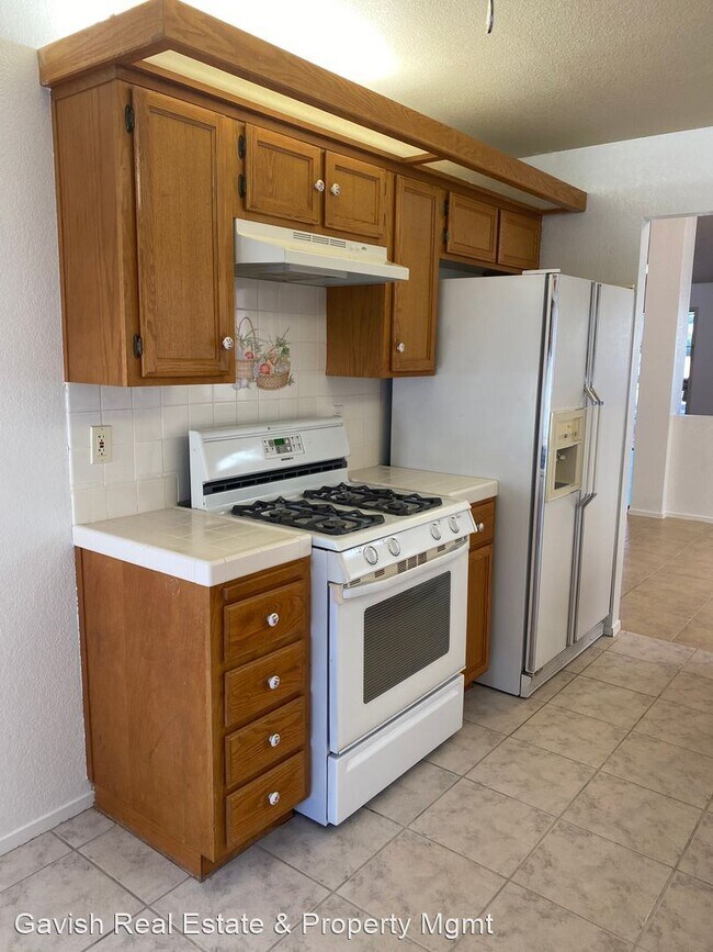 Building Photo - 2 br, 1 bath House - 1402 Lasso Ct.