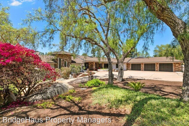 Foto del edificio - 6 br, 5 bath House - 18778 Olmeda Pl