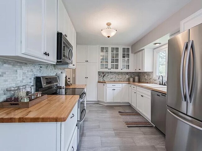 Foto del edificio - 181 Dawn Ave