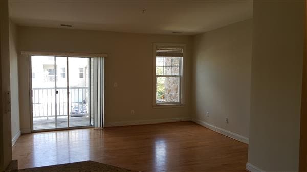 Building Photo - 2712 Gresham Way