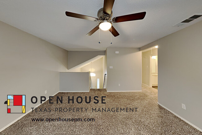 Building Photo - 1406 Ridgecreek Dr, Lewisville