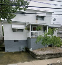 Building Photo - 1405 Dorothy St