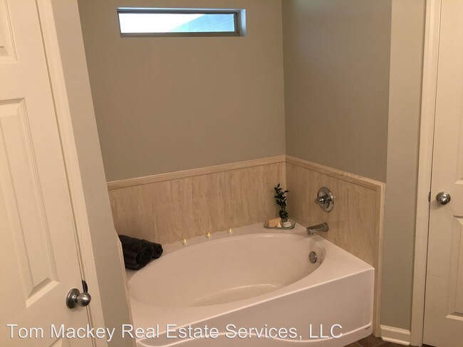 Building Photo - 3 br, 2 bath House - 22990 Aidan Road