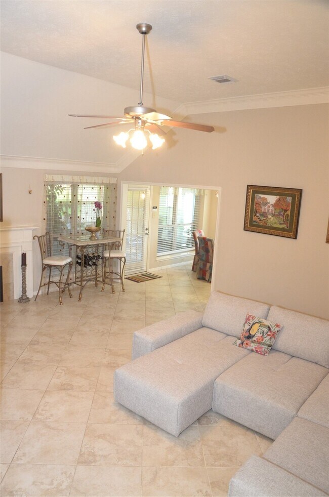 Foto del edificio - 2939 Rimrock Dr
