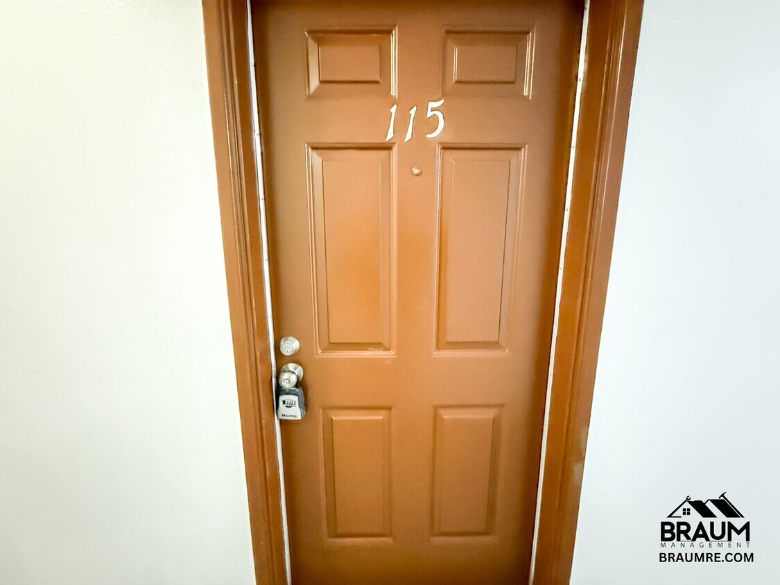 Foto principal - 11459 Collins St