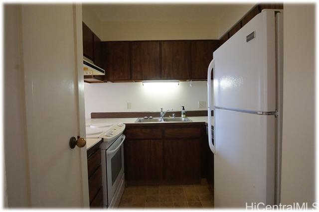 Building Photo - 3138 Waialae Ave