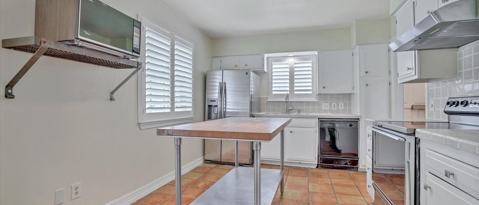 Foto del edificio - 3611 Las Colinas Dr