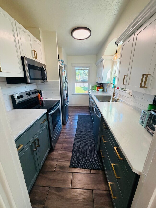 Foto del edificio - 790 17th St NE