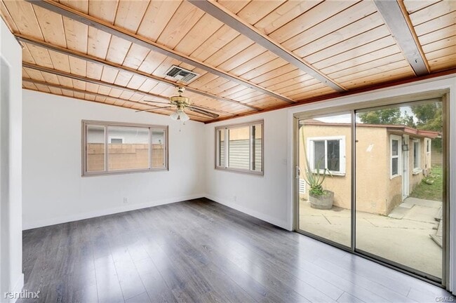Building Photo - 3 br, 1 bath House - 10727 Keswick St
