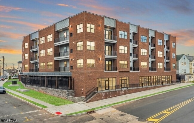 Building Photo - The Madison at Elizabeth