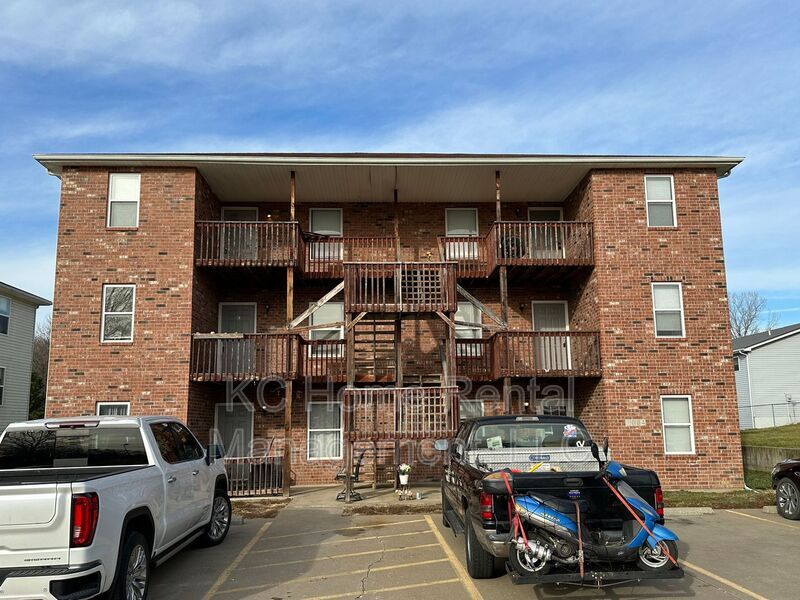 Primary Photo - 1006 W Royle St