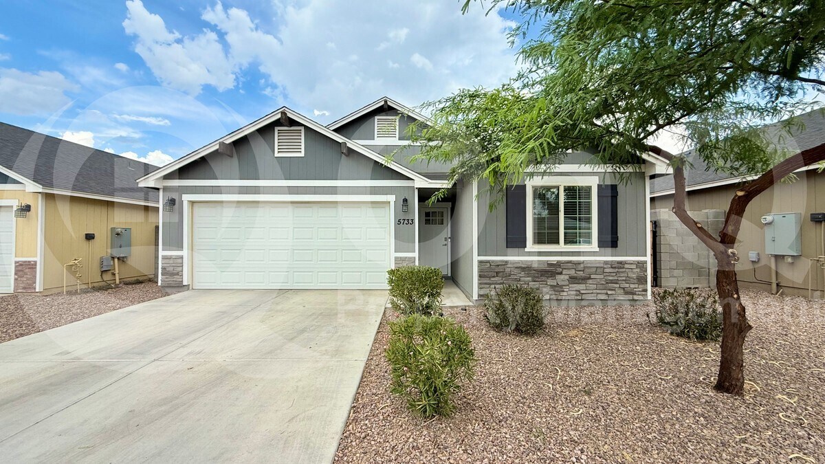 Foto principal - 5733 S 13th Ave