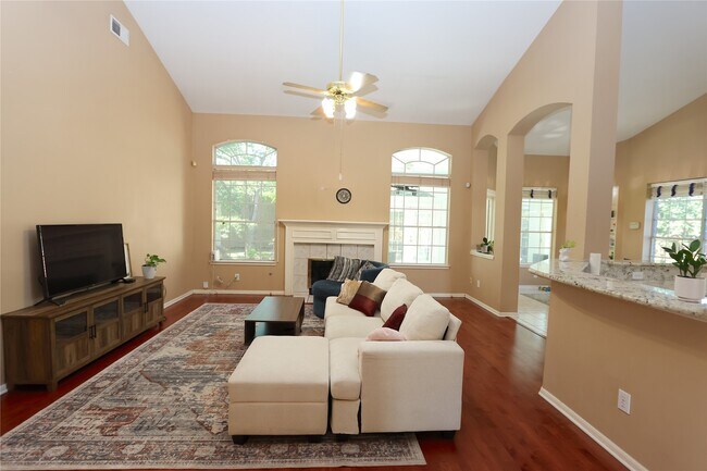 Foto del edificio - 1505 Ash Run Ct