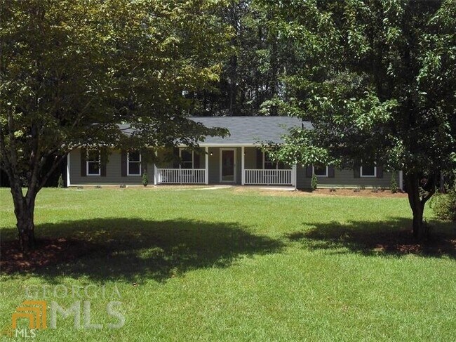Building Photo - 205 Kingswood Dr