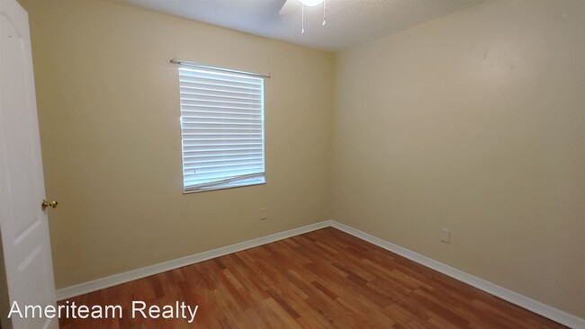 Building Photo - 3 br, 2 bath House - 1287 Howland Boulevard