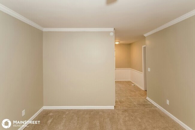 Building Photo - 1316 Falcon Dr