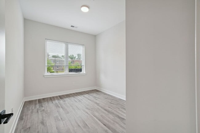 Interior Photo - Sparrow House