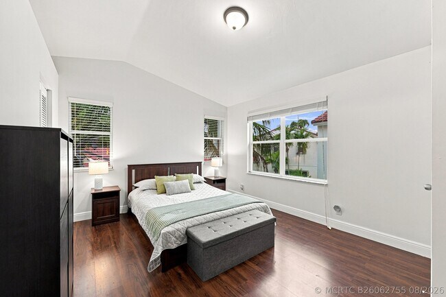 Building Photo - 1115 SW 180th Terrace