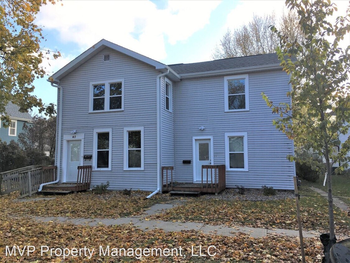 Primary Photo - 411 9th St S