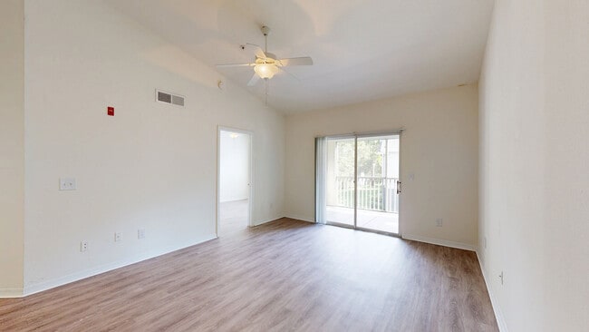 Interior Photo - Ashton at Waterford Lakes