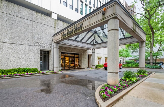 Foto del edificio - 1 E Scott St
