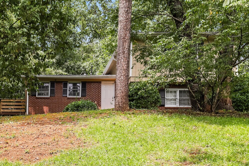 Primary Photo - 6950 Fairway Trail