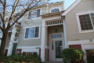 Building Photo - 2226 Daybreak Dr