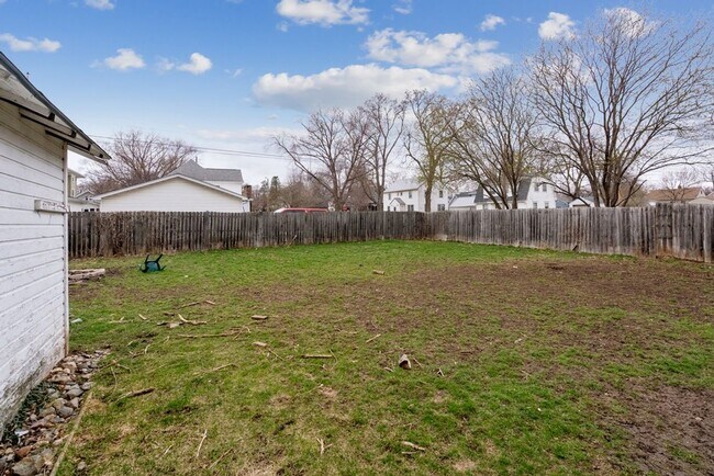 Foto del edificio - 503 Iowa St