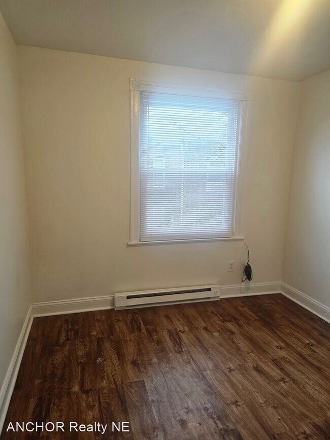 Building Photo - 3 br, 1 bath House - 6524 Allman St