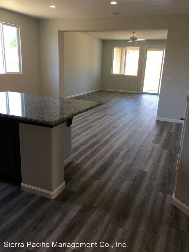 Building Photo - 4 br, 3 bath House - 1190 Potomac Way
