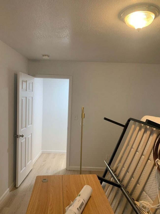 Building Photo - Modern 2-Bedroom Unit – $2,200/month