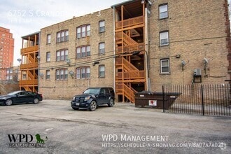 Building Photo - 6752 S Crandon Ave