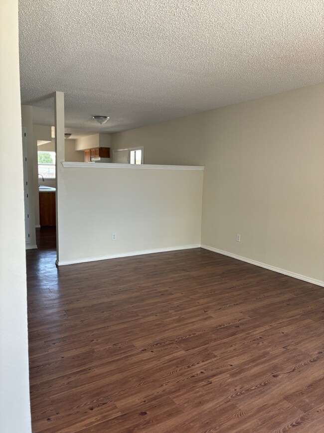 Building Photo - 10830 Cardigan Dr