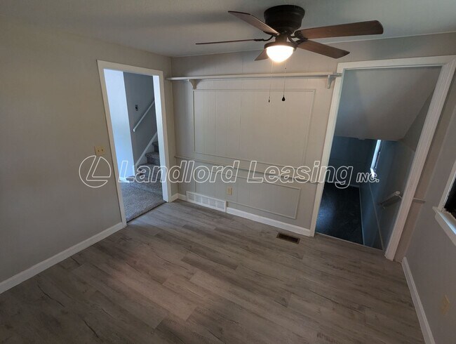 Building Photo - Freshly Updated Split Level Home with 2 Ca...