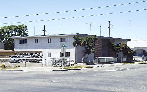 Primary Photo - 545 S Stanislaus St