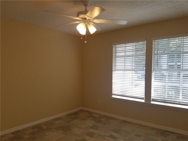 Building Photo - 3301 Haviland Ct