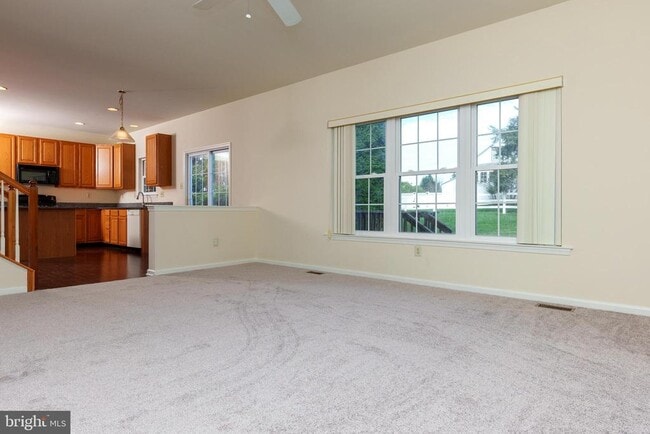 Building Photo - 411 Old Lincoln Hwy