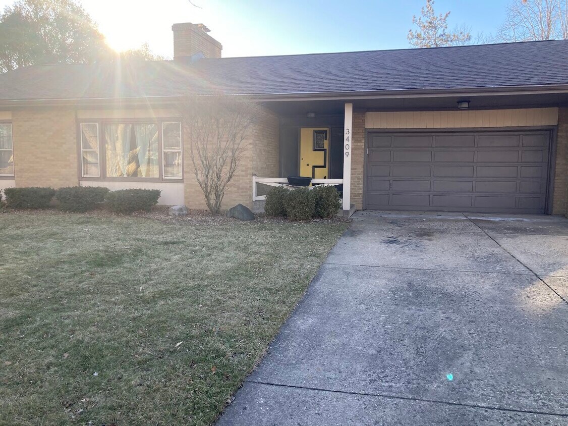 Foto principal - 3409 N Bigelow St